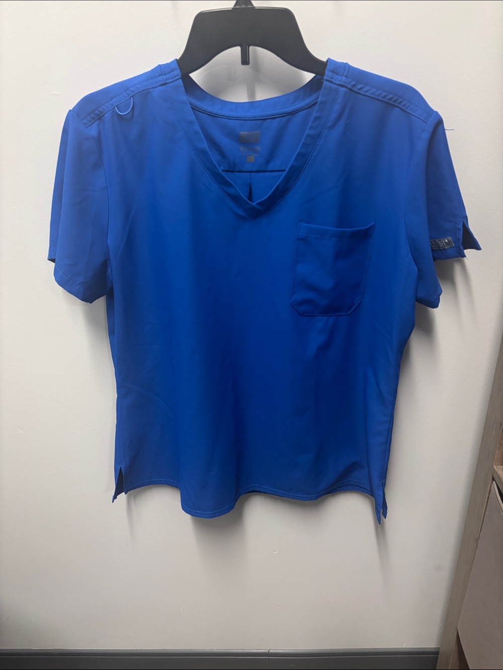 Women’s V-Neck Scrub top  in Royal Blue